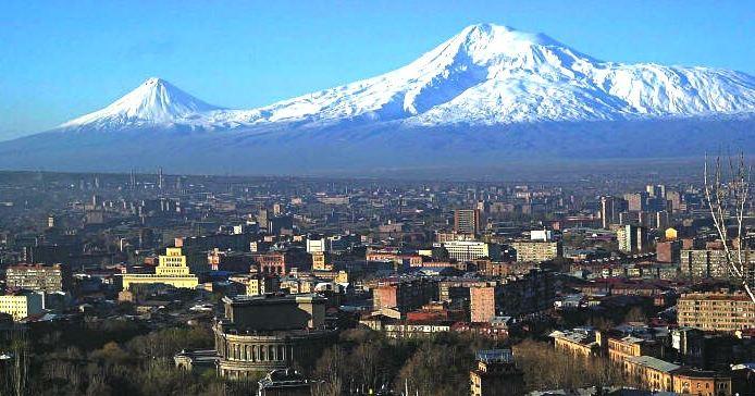 Ermənistan: siyasi böhran və qeyri-müəyyən islahatlar