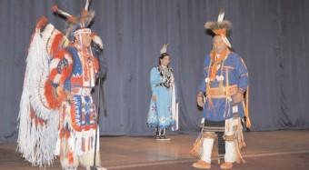ABŞ hindularının "Oklahoma Fancy Dancers" qrupu Naxçıvanda konsert verib