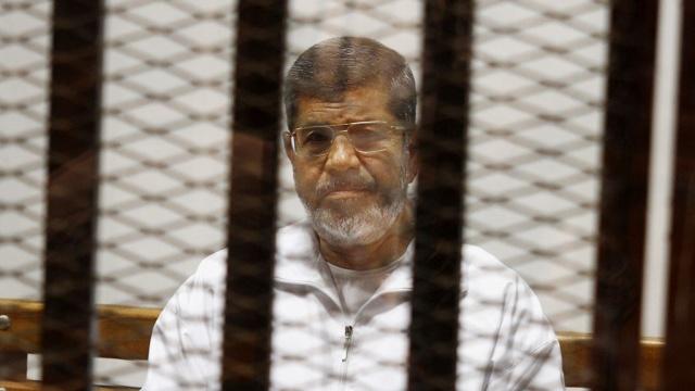 Mursi 20 il müddətinə azadlıqdan məhrum edilib