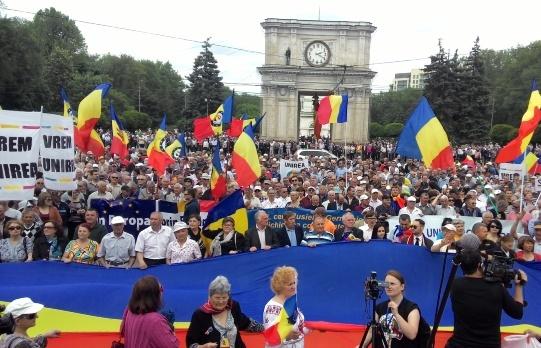 Moldovanın Rumıniya ilə birləşməsi tələb edildi