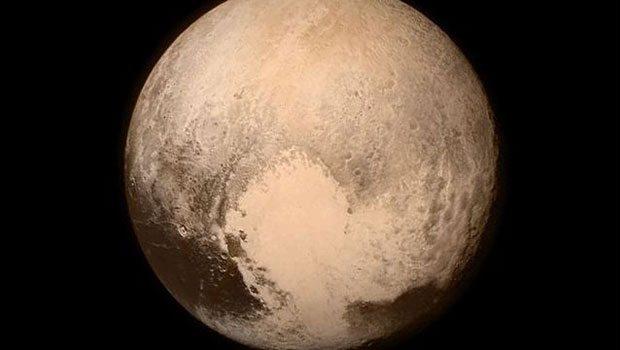 Plutona yaxınlaşan “New Horizons”dan ilk foto - Video