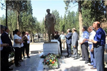Cavad Heyətin qəbirüstü abidəsinin açılışı olub