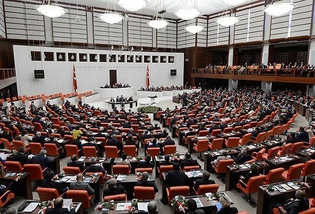 Türkiyə parlamenti yeni hökumətə etimad göstərdi