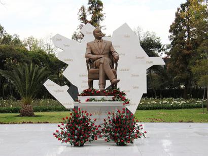 “Heydər Əliyevin Mexikodakı abidəsi şəhərin başqa hissəsinə köçürüləcək”