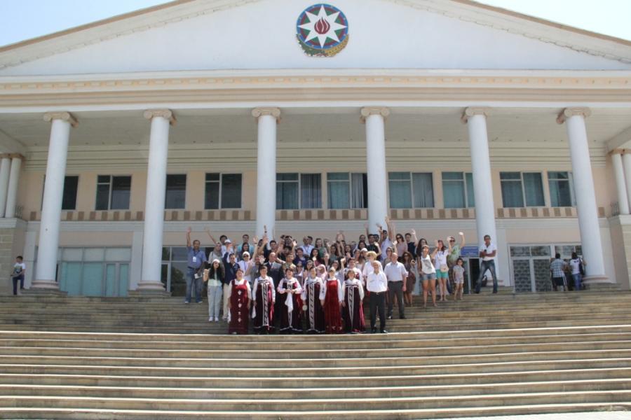 III Beynəlxalq multikulturalizm məktəbinin iştirakçıları İvanovkada 