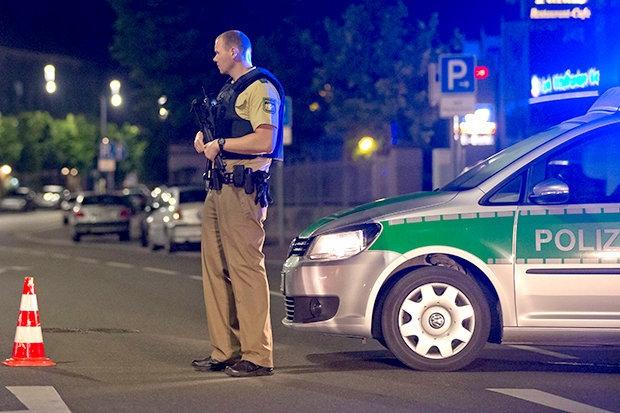 Almaniyada partlayış: 1 ölü, 14 yaralı - Yenilənib