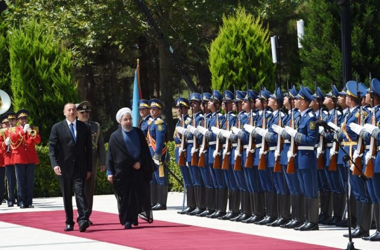 İran prezidentinin rəsmi qarşılanma mərasimi oldu