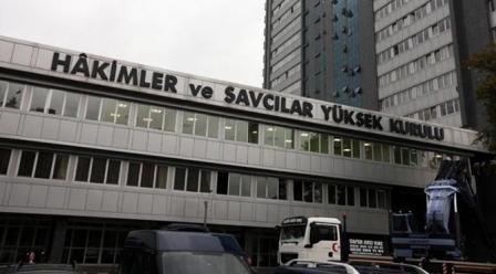 Türkiyədə 2847 hakim və prokuror işdən çıxarıldı