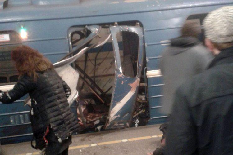 Sankt-Peterburq metrosunda partlayış: 10 ölü 