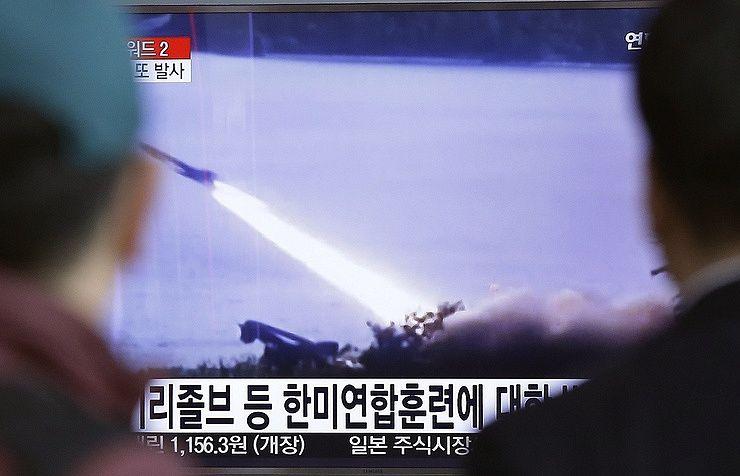 Şimali Koreyanın keçirdiyi raket sınağı uğursuz oldu