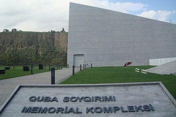 Quba “Soyqırımı memorial kompleksi”nin məzarlıq hissəsində aşınma gedir