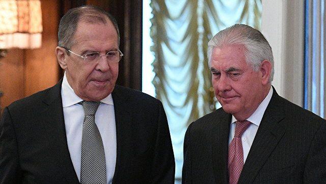 Lavrov Tillersonla Rusiyaya qarşı yeni sanksiyaları müzakirə etdi