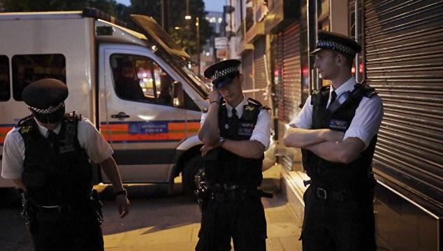 Londonda etirazçılarla polis arasında toqquşma: yaralılar var