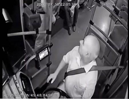 Avtobus sürücüsünə silah çəkən şəxsin kimliyi müəyyənləşdi