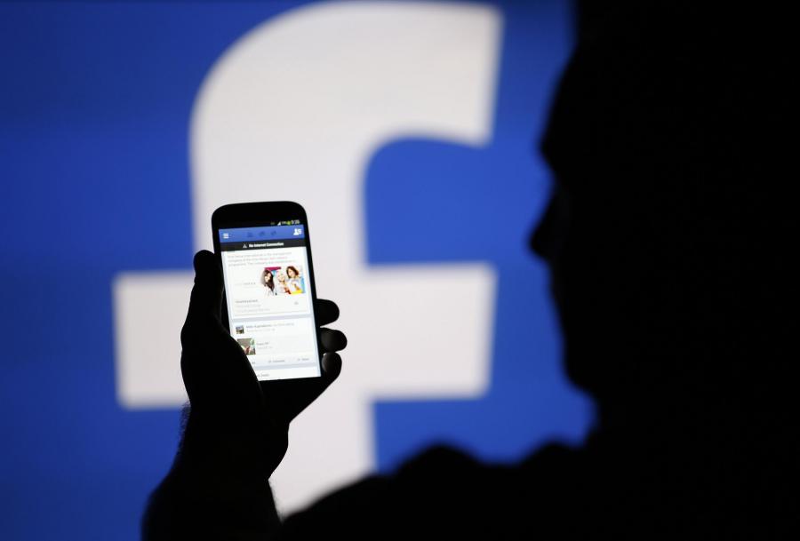 “Facebook” hər gün 1 milyondan çox hesabı bloklayır