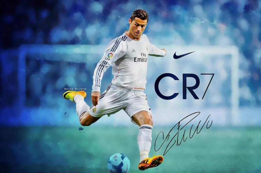 Ronaldo CR7 ətrini təqdim etdi