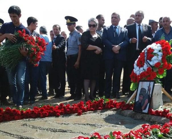 Aşıq Ədalət dəfn olundu