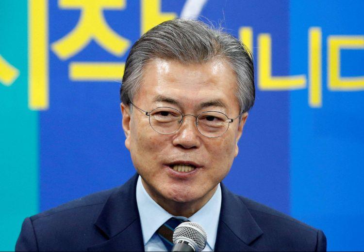 Cənubi Koreya prezidenti KXDR idmançılarını 2018-ci il qış Olimpiadasına dəvət etdi
