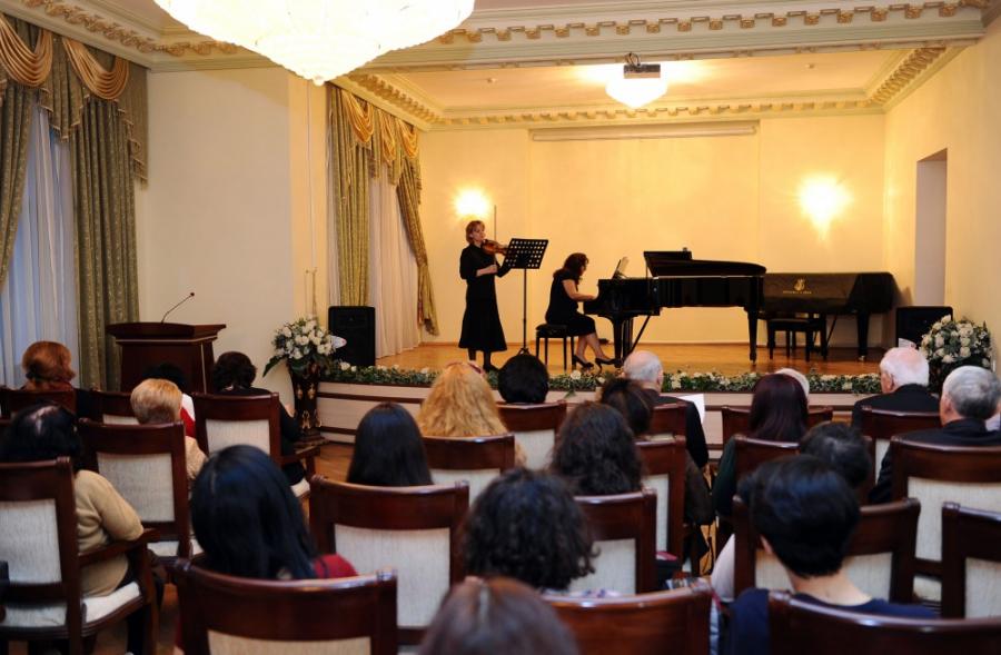 Tofiq Bakıxanovun müəllif konserti keçirildi