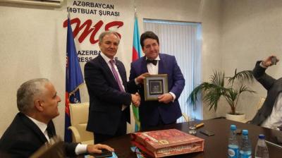 Mətbuat Şurasında türk dünyasından olan bir qrup jurnalistlə görüş