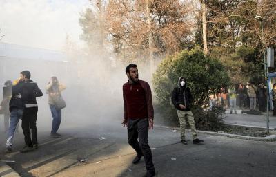 İranda etiraz aksiyalarında ölənlərin sayı 10-a çatıb - Yenilənib
