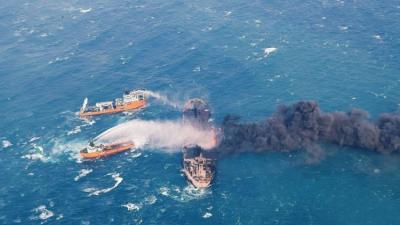 Şərqi Çin dənizində qəzaya uğrayan tanker batdı