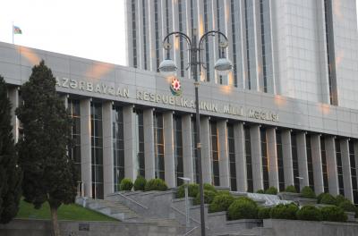 “Hərbi qulluqçuların statusu haqqında” qanun yenidən hazırlandı