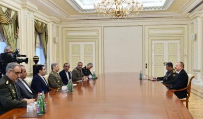İlham Əliyev İran müdafiə nazirini qəbul etdi