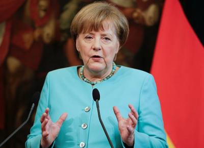 Merkelin Almaniya kansleri postuna yenidən namizədliyi irəli sürüldü