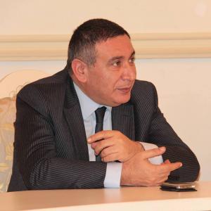 Rəşad Məcid: "İctimai qınaq bu adamları hər yerdə yaxalamalıdır"