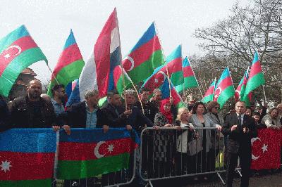 Niderlandda anti-Azərbaycan qruplarına qarşı kütləvi aksiya