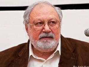 Rüstəm İbrahimbəyov prezidentliyə rəsmən vahid namizəd elan olundu