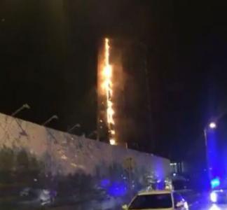 Bakıda çoxmərtəbəli binada söndürülən yanğın yenidən alovlandı