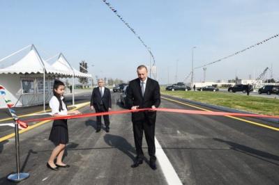 Bakı Olimpiya Stadionundan Heydər Əliyev prospektinə keçid və yol qovşağının açılışı oldu