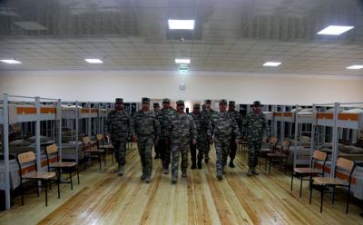 Müdafiə naziri bır sıra hərbi obyektlərin açılışında