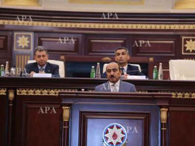 “Gənclər daha çox biznesə maraq göstərirlər”