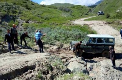 Şamaxıda sel və torpaq sürüşməsi fəsadlar törətdi