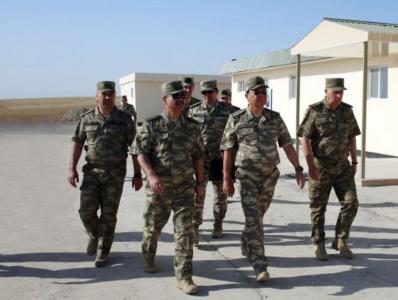 Müdafiə naziri ön xəttdə inşa olunmuş infrastrukturun açılışında