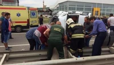 Moskva-Bakı mikroavtobusu qəzaya uğradı: 8 yaralı