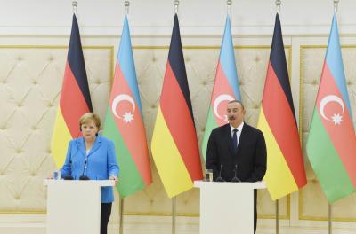 Angela Merkelin Cənubi Qafqaza səfəri necə yadda qaldı?