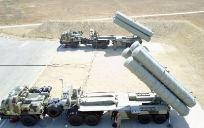 Hava hücumundan müdafiə qoşunları S-300-lərlə məşğələ keçir