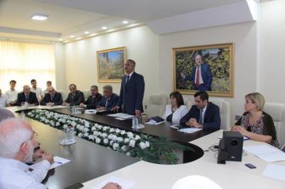“Ənənəvi İslami dəyərlər dini ekstremizmə qarşı”