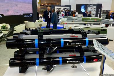 Bakıda üçüncü “ADEX-2018” Azərbaycan Beynəlxalq müdafiə sərgisi açıldı