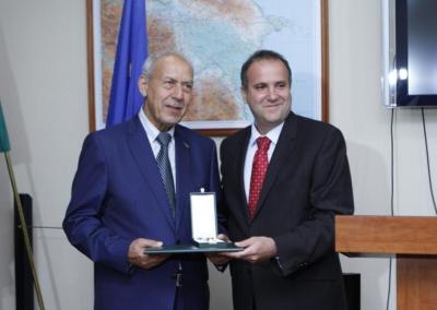 UNEC-in professoru Macarıstanın ali ordeni ilə təltif olundu