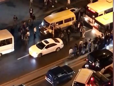 Bakıda sürücülər arasında kütləvi dava