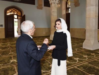 Mehriban Əliyeva İmam Hüseyn məscidinin bərpadan sonra açılışında