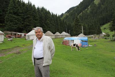 Doğu Türküstanla tanışlıq VƏ YA TANRI DAĞLARI İLƏ SÖHBƏT