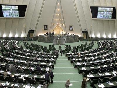 İranlı parlamentari: "Avropanın ABŞ-a etirazından istifadə etməliyik"