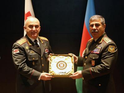 Azərbaycan müdafiə naziri ilə Gürcüstan SQ Baş Qərargah rəisi arasında görüş