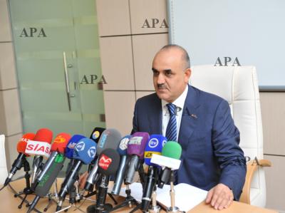Azərbaycan analıq məzuniyyətinə görə müavinəti artırır